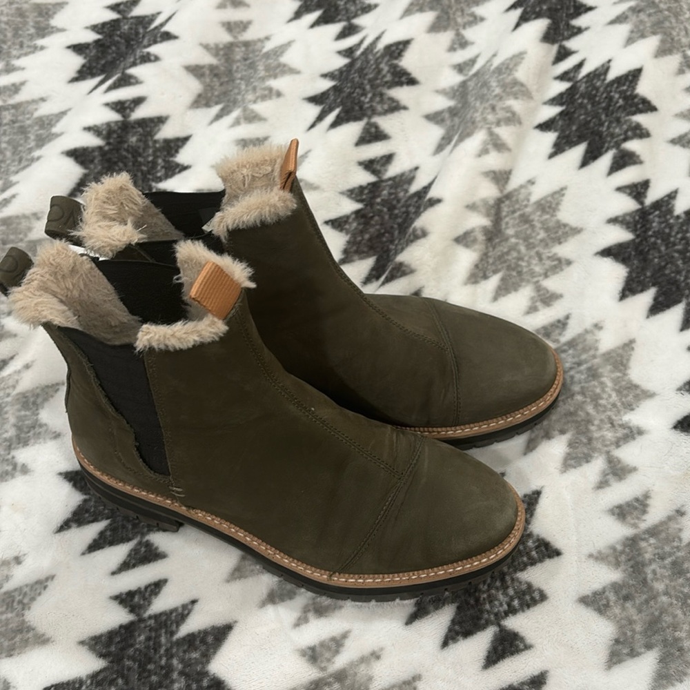 Tom’s Booties